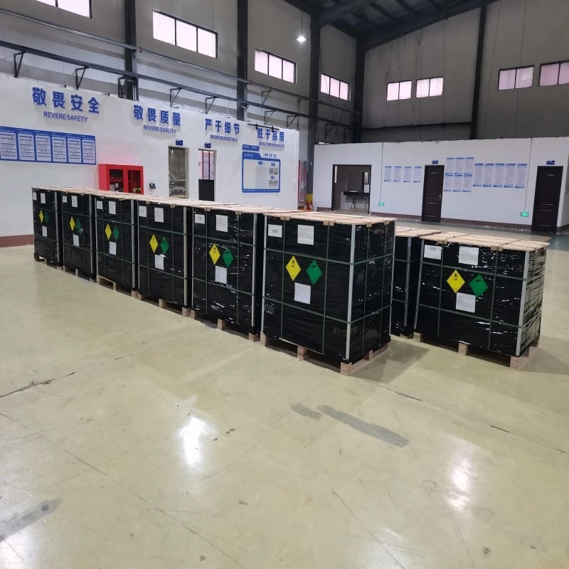 Liquid carbon dioxide tank
